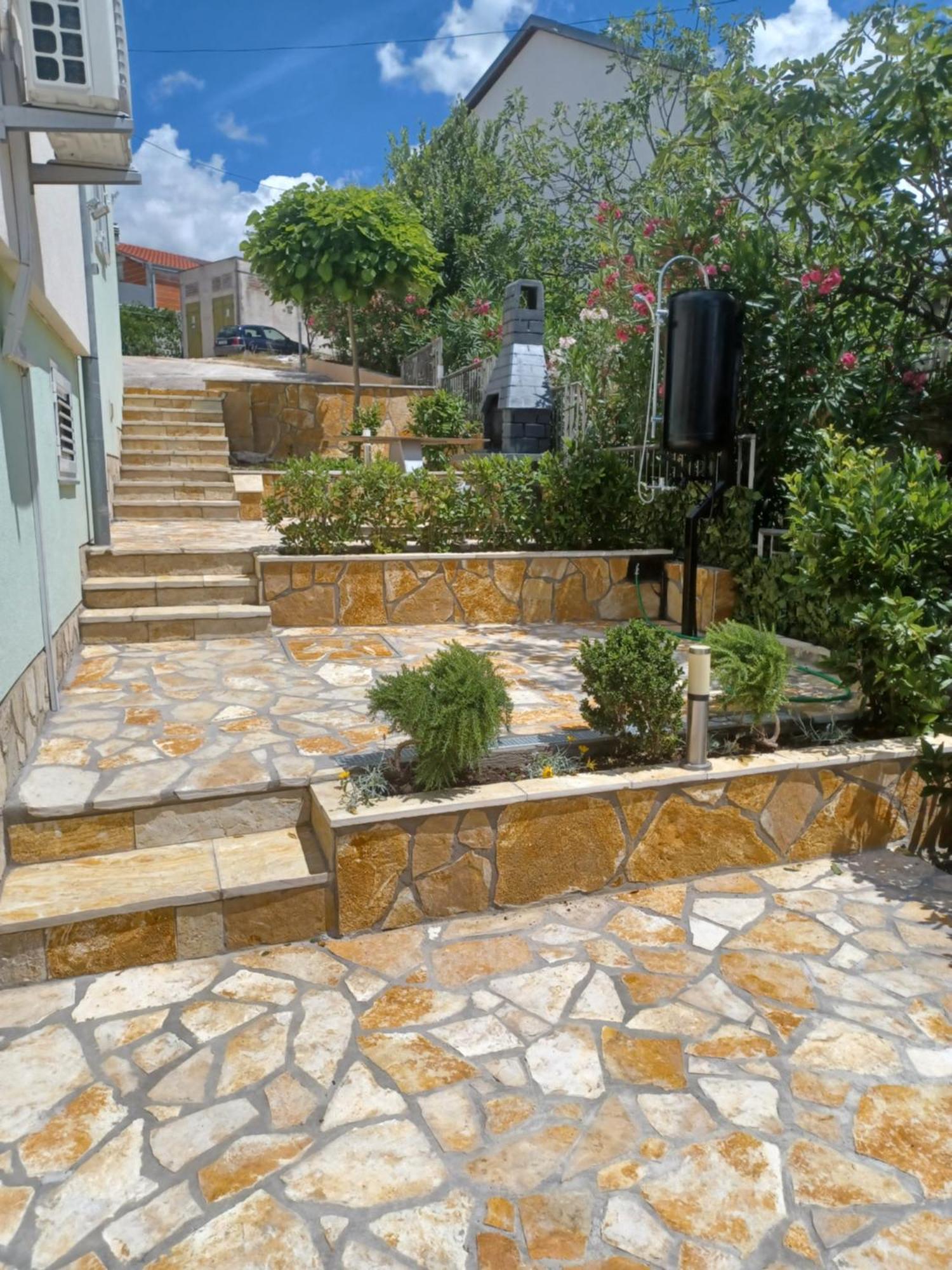 Apartmani Ana - Meka Draga 奥布罗瓦茨 外观 照片