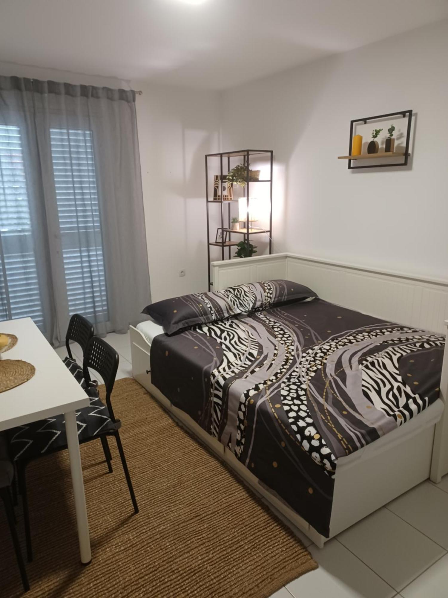 Apartmani Ana - Meka Draga 奥布罗瓦茨 外观 照片